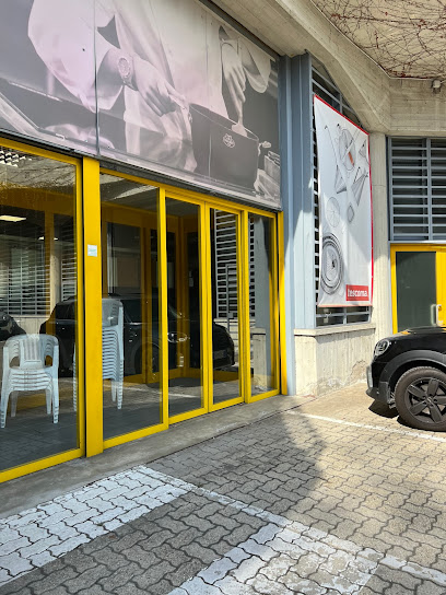 Magazzini Bechis Casalinghi