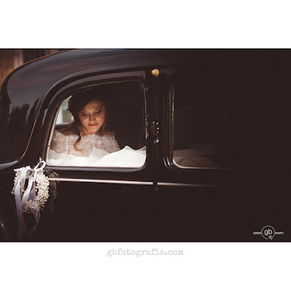 Giorgio Baruffi fotografo di matrimoni, ritratti, cani, prodotti.