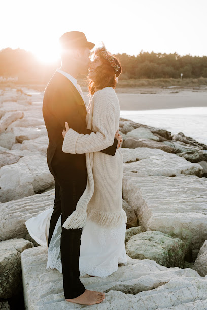 Contrasti Fotostudio - Fotografia di Matrimonio e di Famiglia