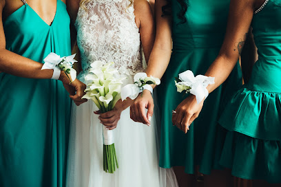 Amaranto Atelier - Negozio Abiti da sposa su misura Asti